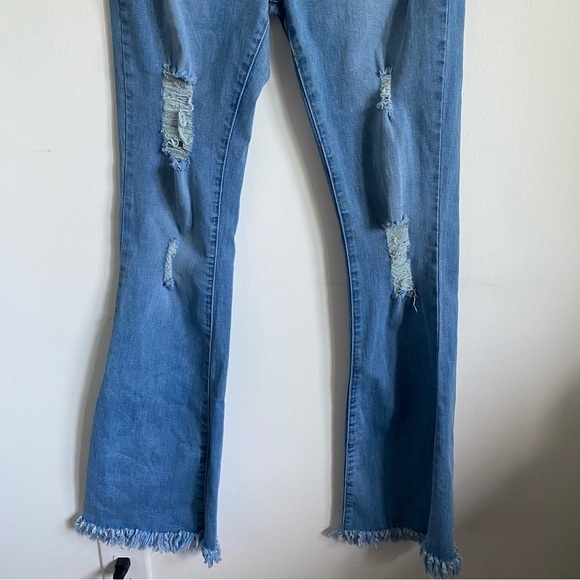 WILLIAM Rast Flawless Flare Distressed Jeans in Light Denim • US 29 - Picture 3 of 13